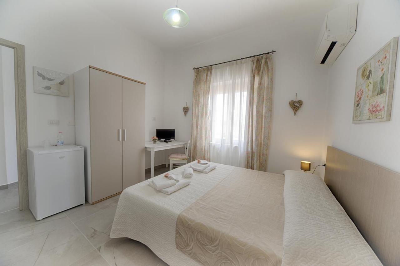 Casa Lucia Hotel Olbia Buitenkant foto