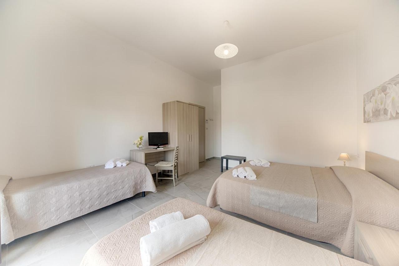 Casa Lucia Hotel Olbia Buitenkant foto