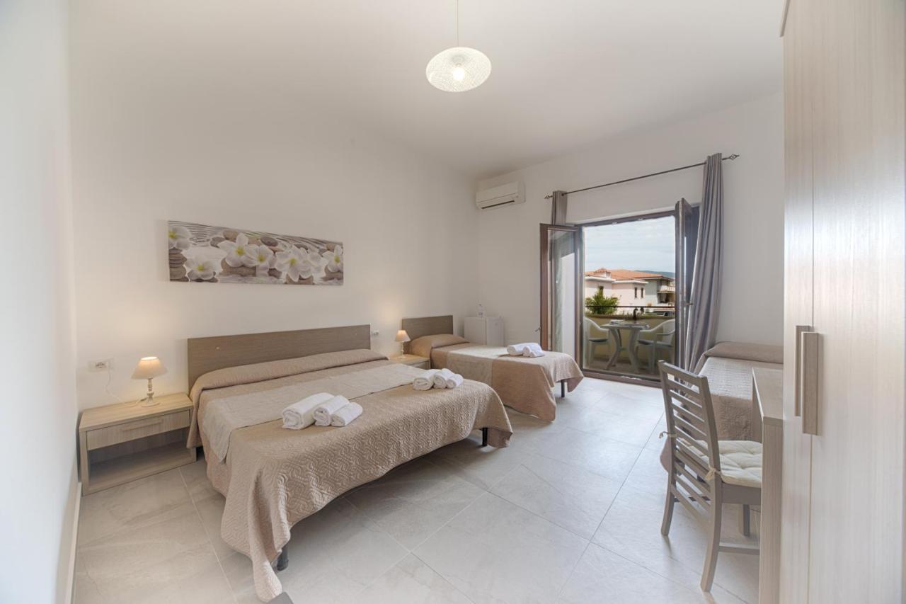 Casa Lucia Hotel Olbia Buitenkant foto