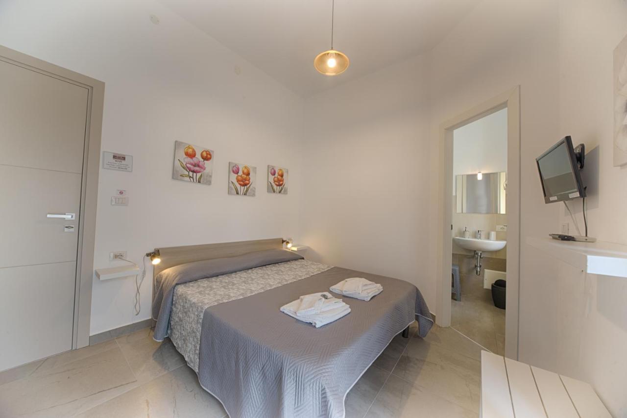 Casa Lucia Hotel Olbia Buitenkant foto