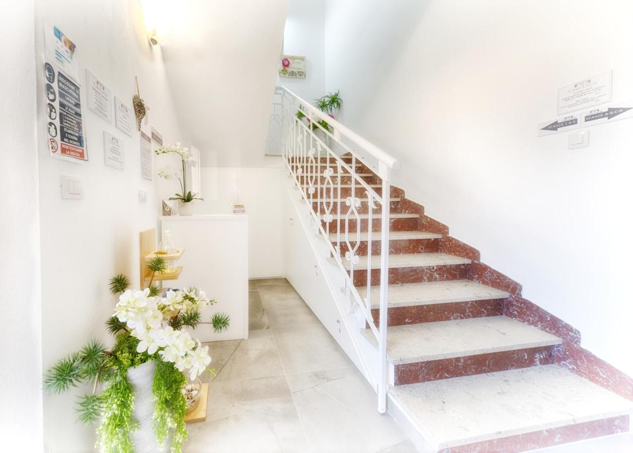 Casa Lucia Hotel Olbia Buitenkant foto