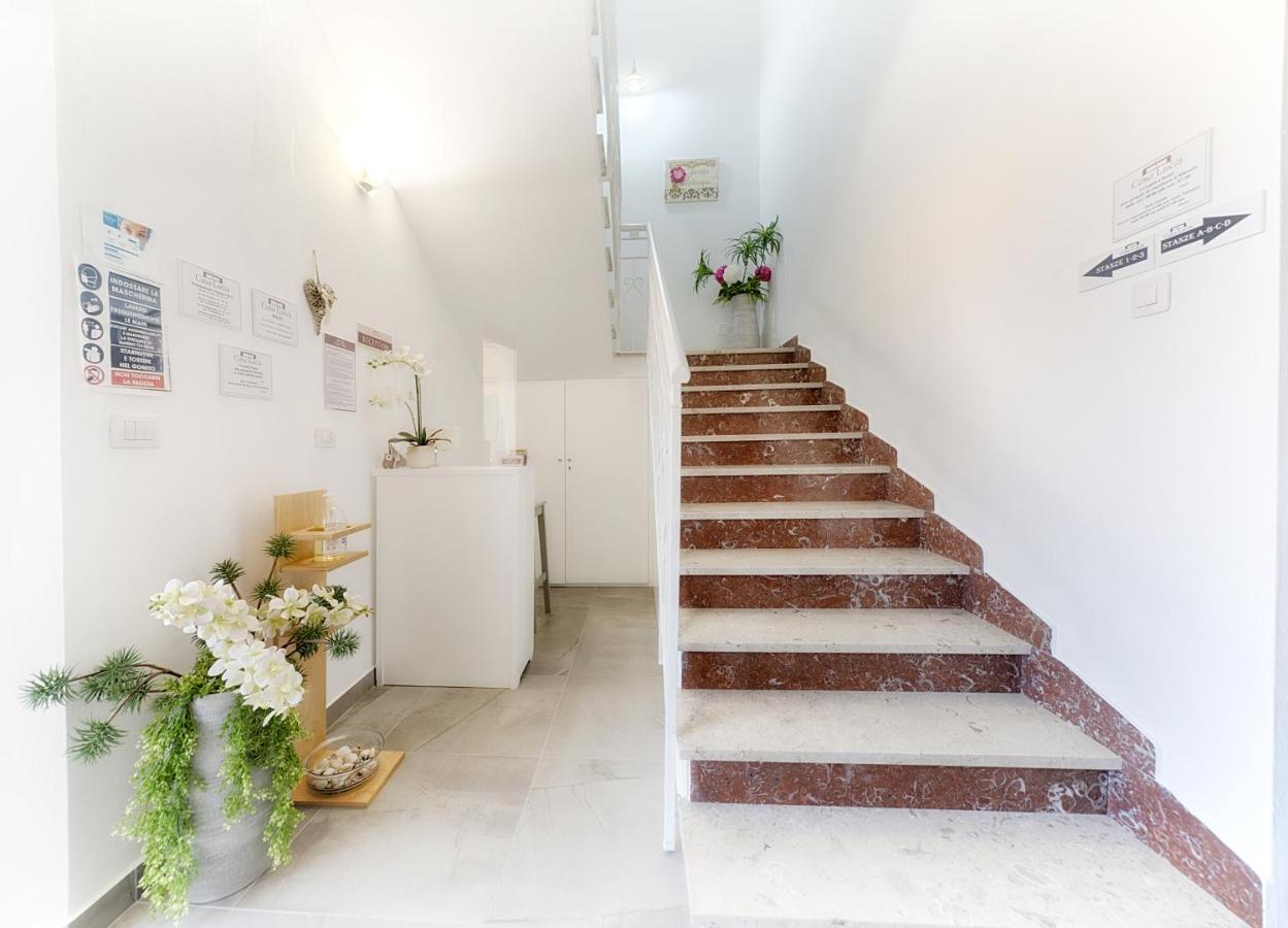 Casa Lucia Hotel Olbia Buitenkant foto