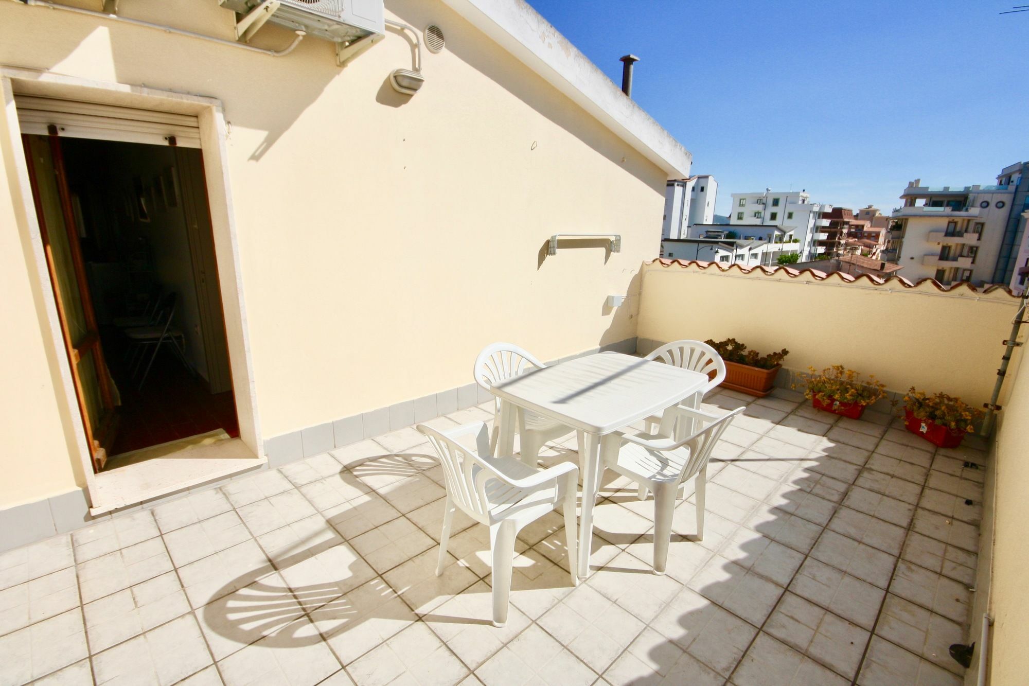 Casa Lucia Hotel Olbia Buitenkant foto