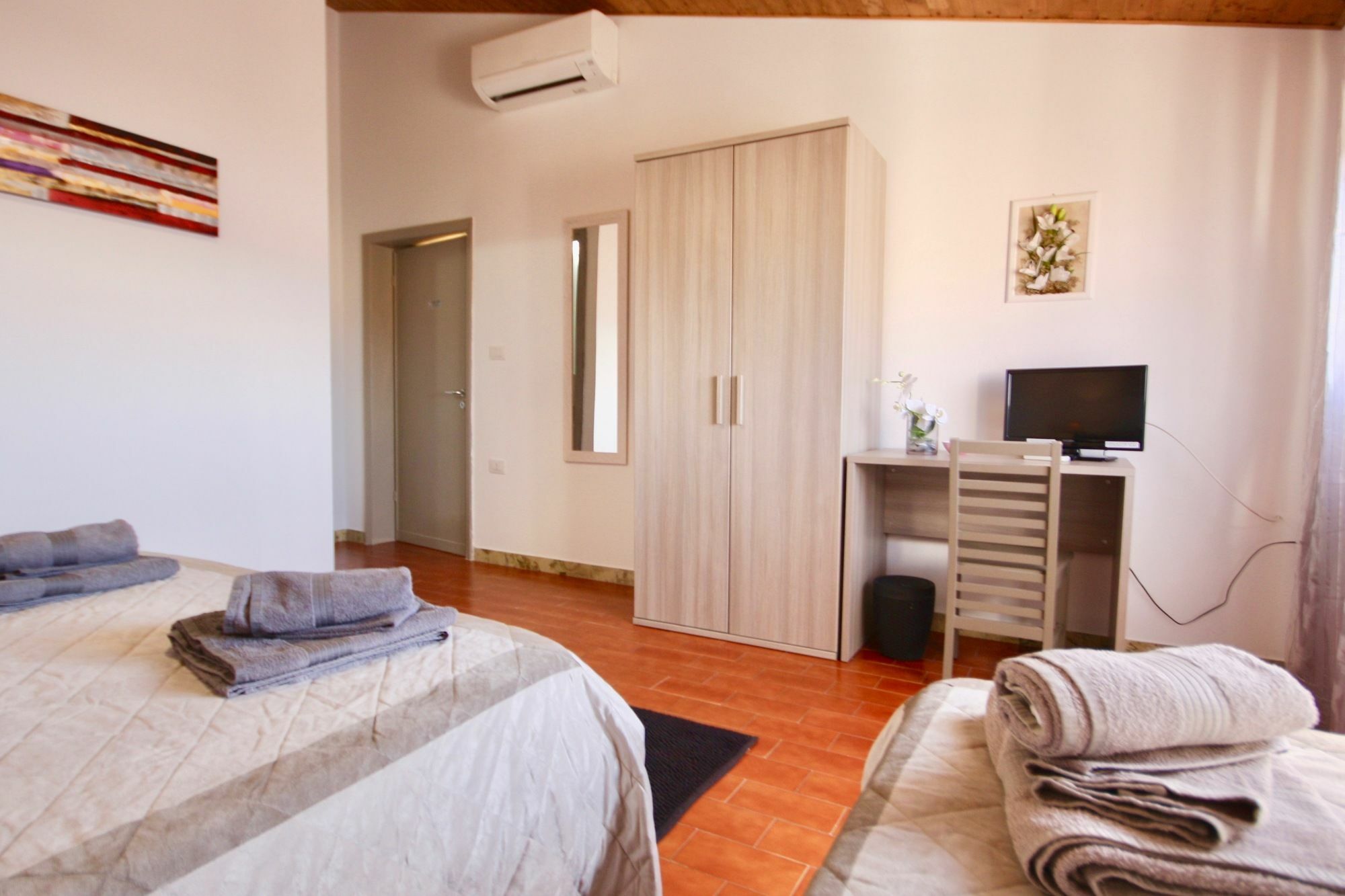 Casa Lucia Hotel Olbia Buitenkant foto