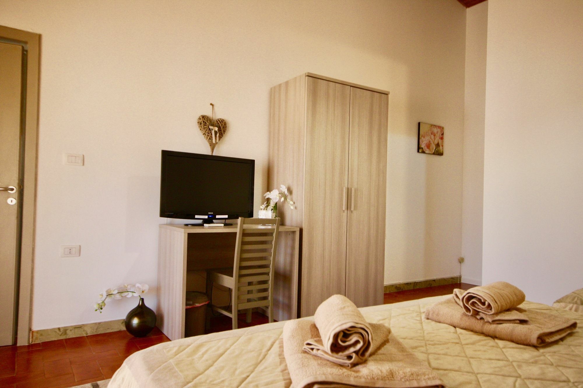 Casa Lucia Hotel Olbia Buitenkant foto